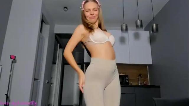 Image 3 of justacuddlie Stream on Chaturbate on 1 month ago