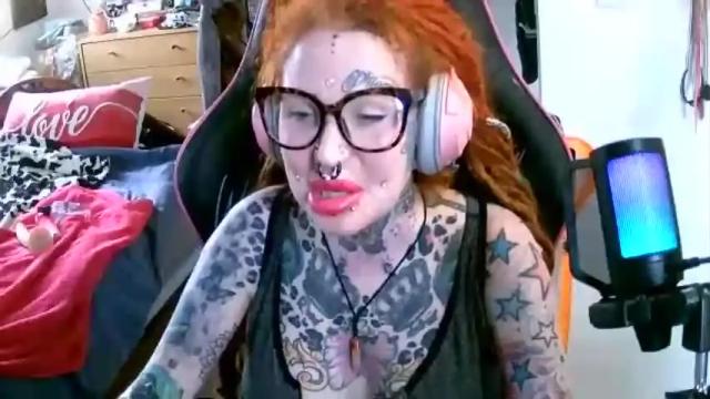 Image 6 of justaddisongrey Stream on Chaturbate on 14 months ago