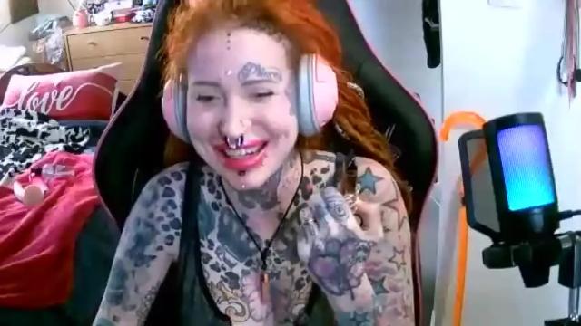Image 8 of justaddisongrey Stream on Chaturbate on 14 months ago