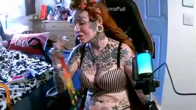 Image 11 of justaddisongrey Stream on Chaturbate on 14 months ago