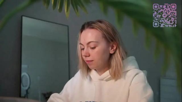 Image 3 of justbarbie Stream on Chaturbate on 9 days ago
