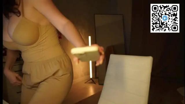 Image 8 of justbarbie Stream on Chaturbate on 16 days ago
