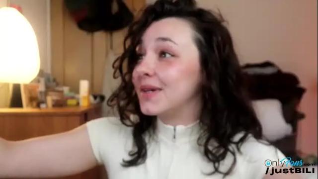 Image 12 of justbecauseiloveit Stream on Chaturbate on 11 days ago