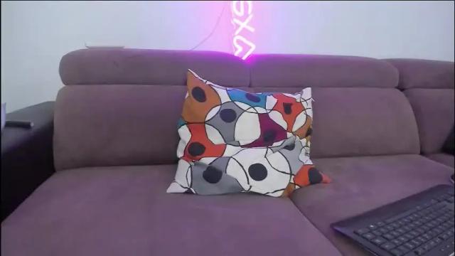 Image 11 of justchloex Stream on Chaturbate on 2 months ago
