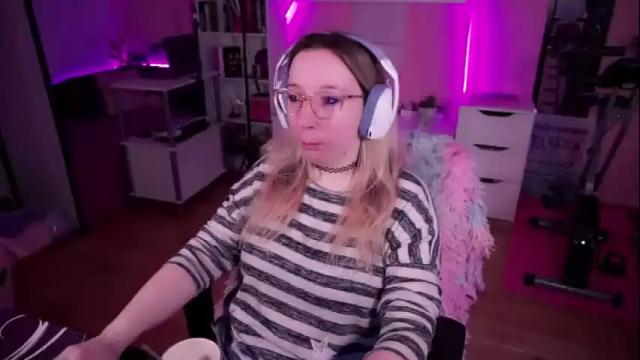 Image 2 of justkerryx Stream on Chaturbate on 1 month ago