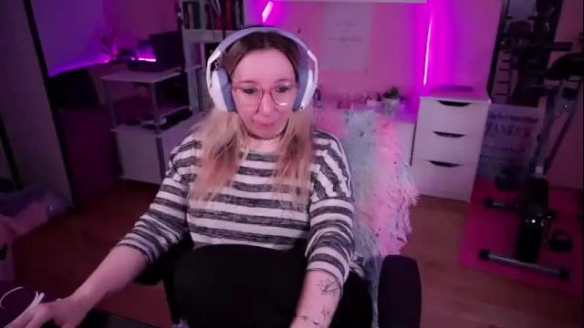 Thumbnail 3, justkerryx's Stream at Chaturbate, 1 month ago