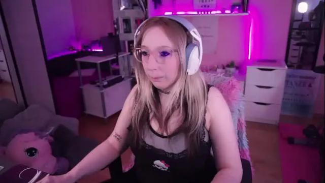 Image 2 of justkerryx Stream on Chaturbate on 1 month ago