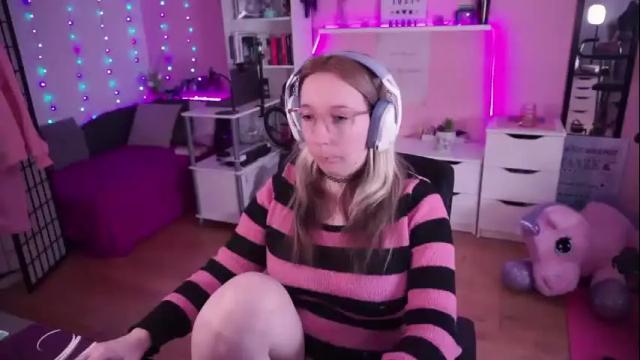 Image 8 of justkerryx Stream on Chaturbate on 25 days ago