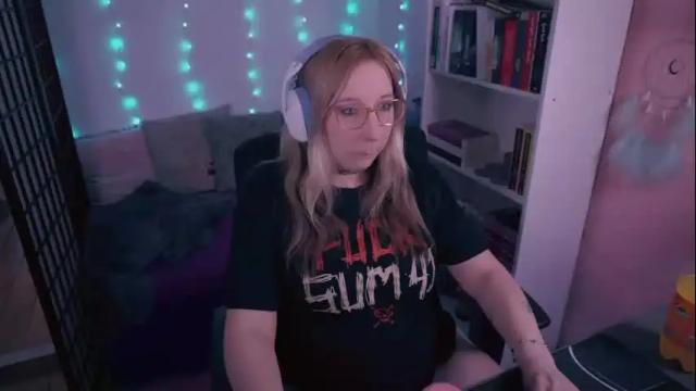 Image 12 of justkerryx Stream on Chaturbate on 4 days ago