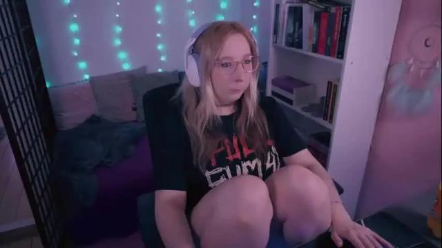 Image 4 of justkerryx Stream on Chaturbate on 4 days ago