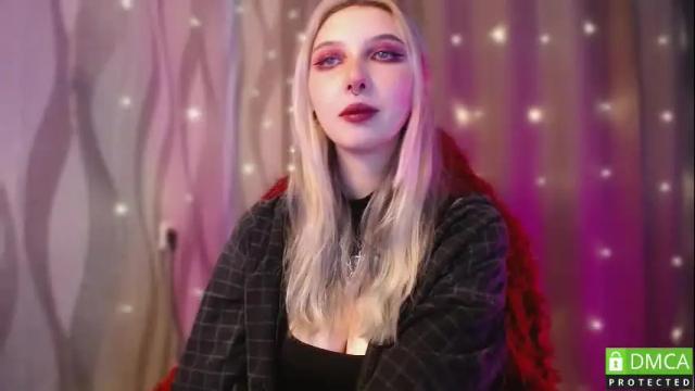 Image 3 of justmeowgirl Stream on Chaturbate on 1 month ago