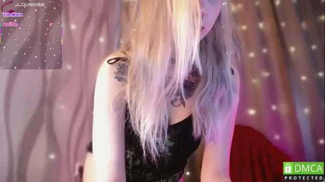Image 10 of justmeowgirl Stream on Chaturbate on 1 month ago