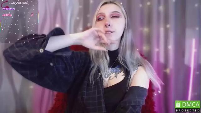 Image 3 of justmeowgirl Stream on Chaturbate on 1 month ago