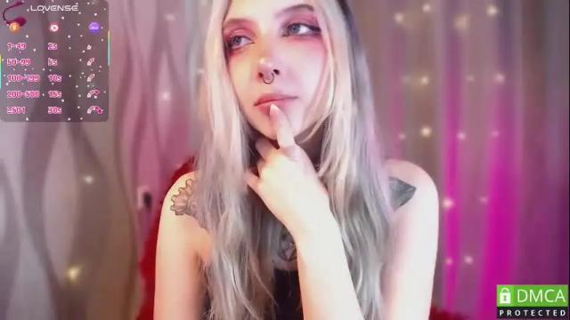 Image 10 of justmeowgirl Stream on Chaturbate on 1 month ago