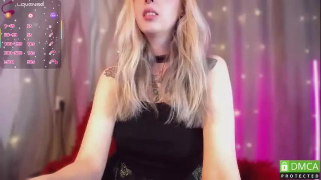 Image 3 of justmeowgirl Stream on Chaturbate on 1 month ago