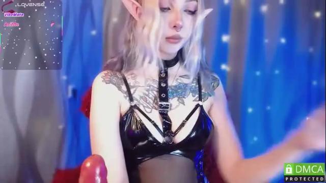 Image 6 of justmeowgirl Stream on Chaturbate on 1 month ago