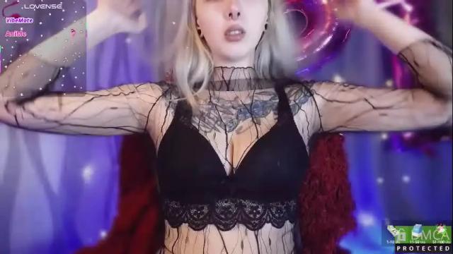 Image 2 of justmeowgirl Stream on Chaturbate on 26 days ago