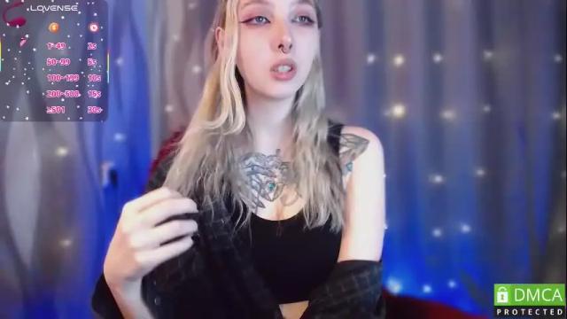 Image 3 of justmeowgirl Stream on Chaturbate on 25 days ago