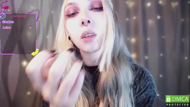 Image 3 of justmeowgirl Stream on Chaturbate on 18 days ago