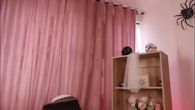 Image 4 of justnala_ Stream on Chaturbate on 3 days ago