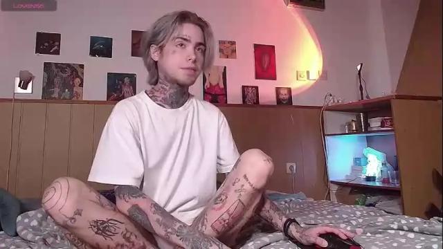 Image 3 of juuzou_kit Stream on Chaturbate on 24 days ago