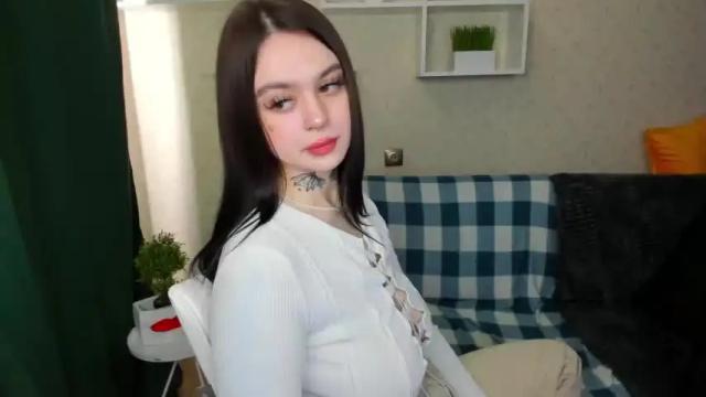 Image 4 of k1ttywake Stream on Chaturbate on 16 months ago