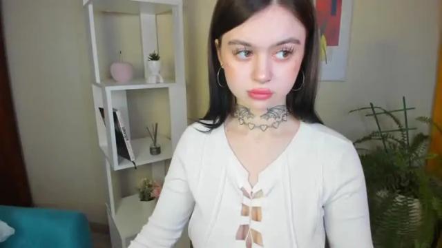 Image 3 of k1ttywake Stream on Chaturbate on 16 months ago