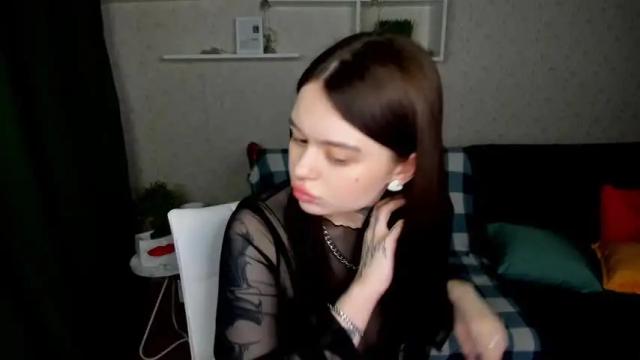 Image 3 of k1ttywake Stream on Chaturbate on 16 months ago
