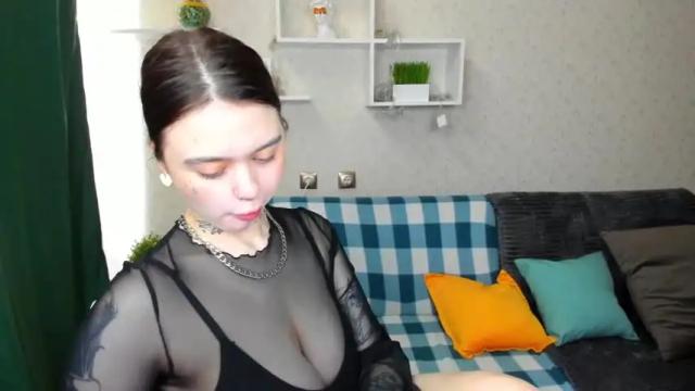 Image 3 of k1ttywake Stream on Chaturbate on 16 months ago