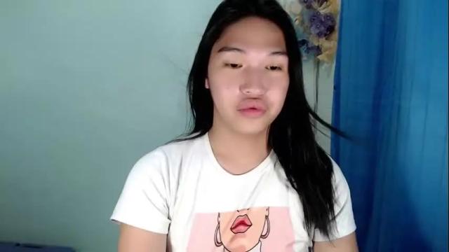 Image 2 of k_yanah Stream on Chaturbate on 18 months ago