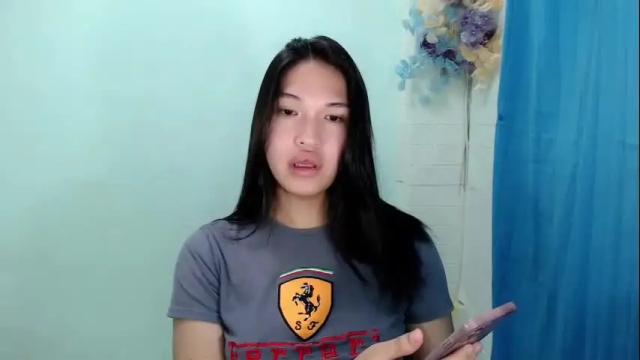 Image 2 of k_yanah Stream on Chaturbate on 18 months ago