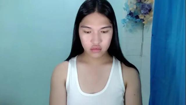 Image 2 of k_yanah Stream on Chaturbate on 18 months ago