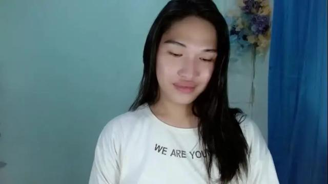 Image 10 of k_yanah Stream on Chaturbate on 17 months ago