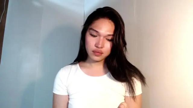 Image 10 of k_yanah Stream on Chaturbate on 16 months ago