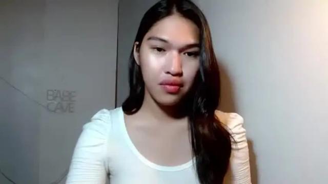 Image 2 of k_yanah Stream on Chaturbate on 14 months ago
