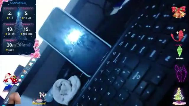 Image 8 of kaarlaa_ Stream on Chaturbate on 1 month ago