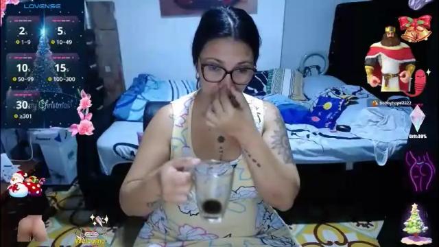 Thumbnail 3, kaarlaa_'s Stream at Chaturbate, 9 days ago