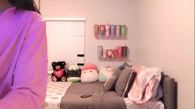 Image 3 of kaelagreen Stream on Chaturbate on 14 months ago