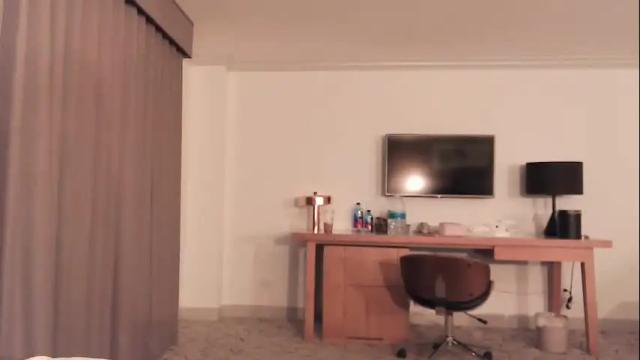 Image 2 of kaelagreen Stream on Chaturbate on 14 months ago