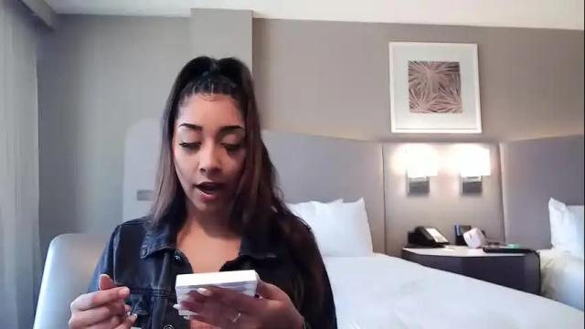 Image 8 of kaelagreen Stream on Chaturbate on 13 months ago