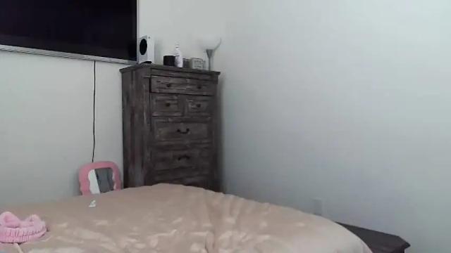 Image 4 of kaelagreen Stream on Chaturbate on 6 days ago