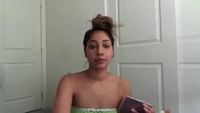 Image 6 of kaelagreen Stream on Chaturbate on 1 month ago