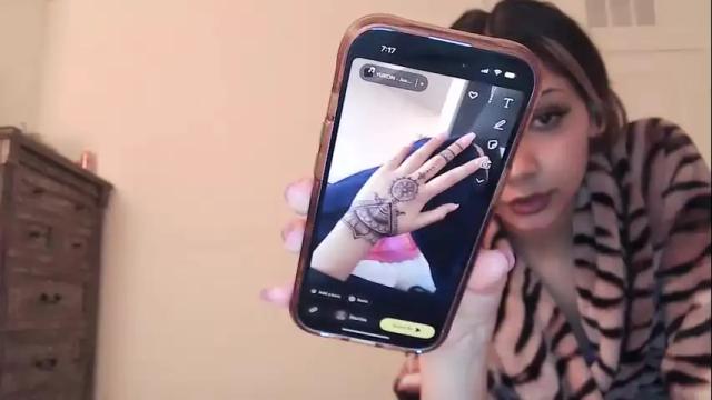 Image 3 of kaelagreen Stream on Chaturbate on 1 month ago