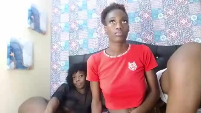 Image 7 of kaiamila_19 Stream on Chaturbate on 18 months ago