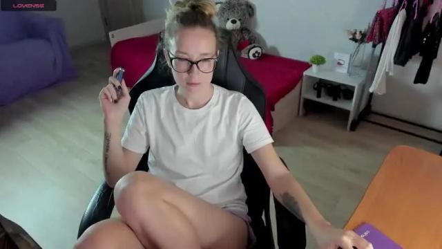 Thumbnail 3, kaif_bella's Stream at Chaturbate, 25 months ago