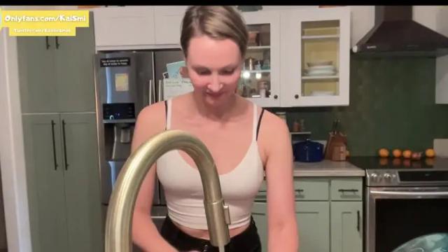 Image 4 of kaileeshy Stream on Chaturbate on 15 months ago
