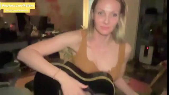 Image 7 of kaileeshy Stream on Chaturbate on 14 months ago