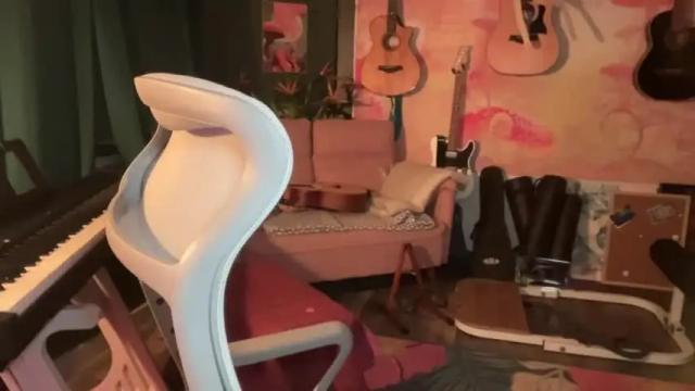 Image 7 of kaileeshy Stream on Chaturbate on 13 months ago