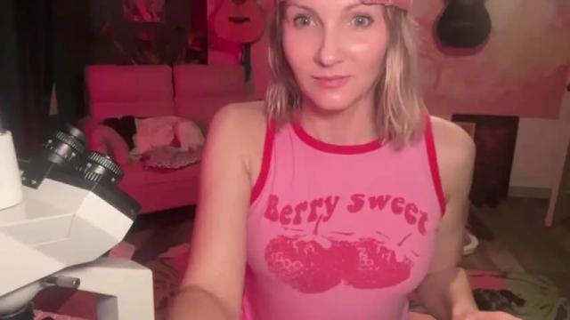 Image 6 of kaileeshy Stream on Chaturbate on 13 months ago