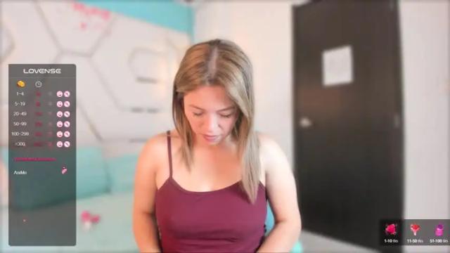 Image 2 of kailywilliams_ Stream on Chaturbate on 16 months ago